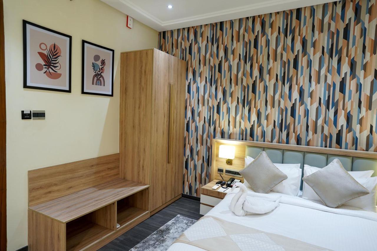 M2 Square By Monday Premium Hotel Nagpur Exterior photo